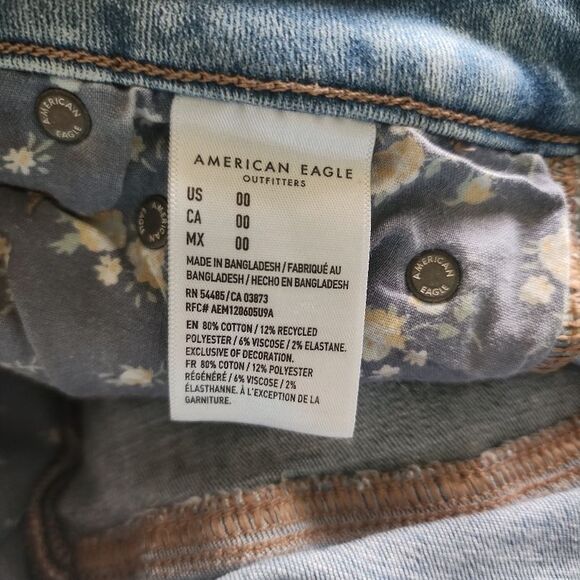 American Eagle Womens Shorts Size 00 Light Wash‎ Distressed Frayed Hem - Picture 6 of 10